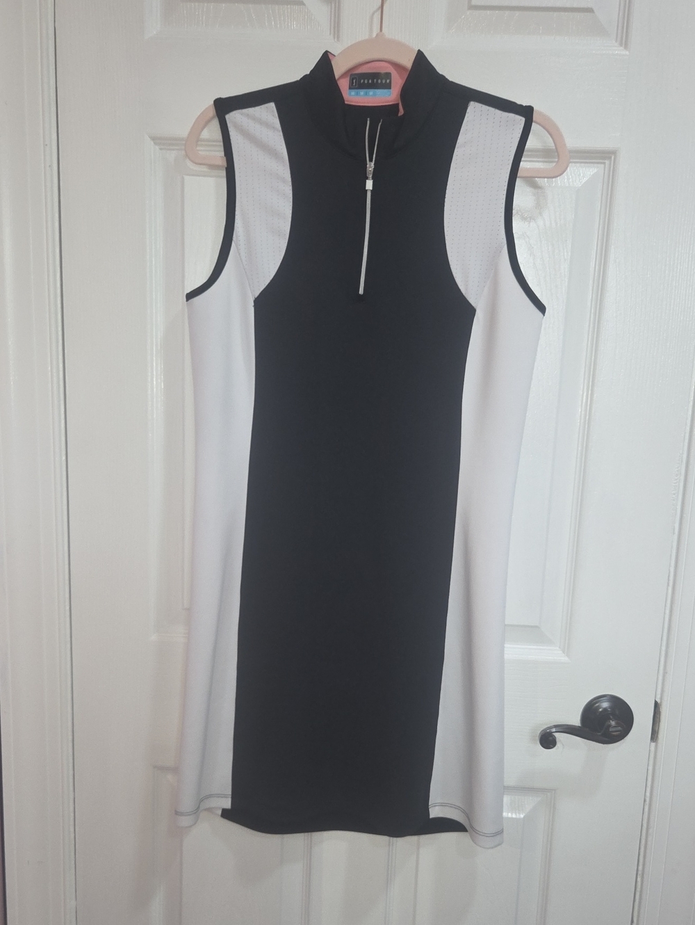 PGA Tour Black & White Sleeveless Zip-Front Golf Dress